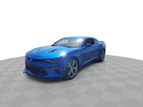 Used 2017 Chevrolet Camaro SS RWD image 4