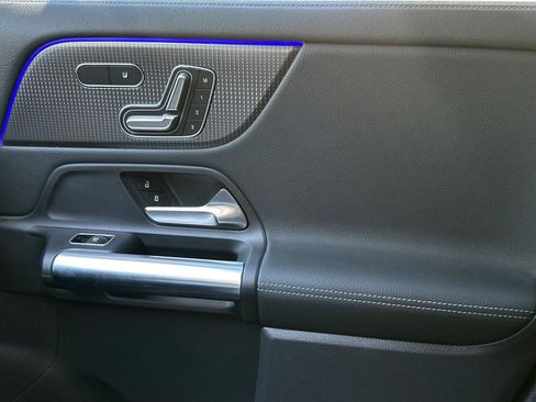 Certified 2022 Mercedes-Benz GLA 250 image 32