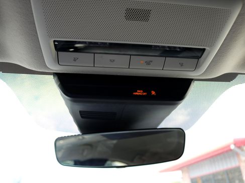 Used 2021 MAZDA MAZDA3 s image 25