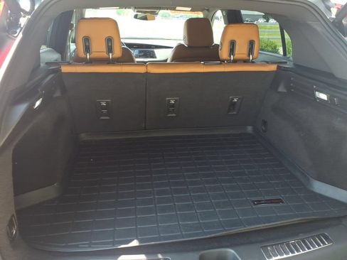 Used 2023 Cadillac XT4 Premium Luxury FWD image 16