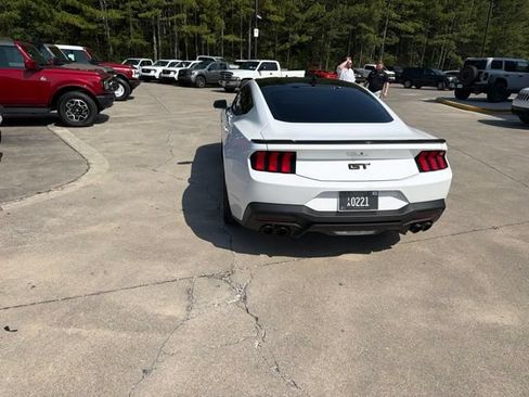 Used 2024 Ford Mustang GT RWD image 16
