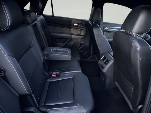 Used 2021 Volkswagen Atlas Cross Sport SEL image 33