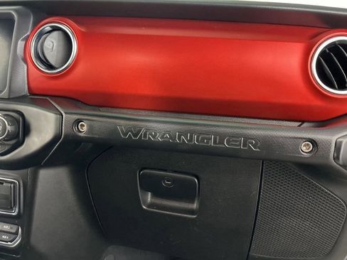 Used 2019 Jeep Wrangler Unlimited Rubicon image 18