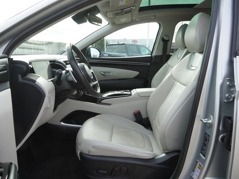 Used 2024 Hyundai Tucson Limited image 19
