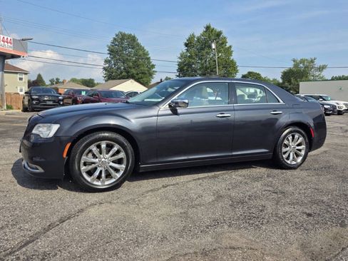 Used 2016 Chrysler 300 C AWD/4WD image 2