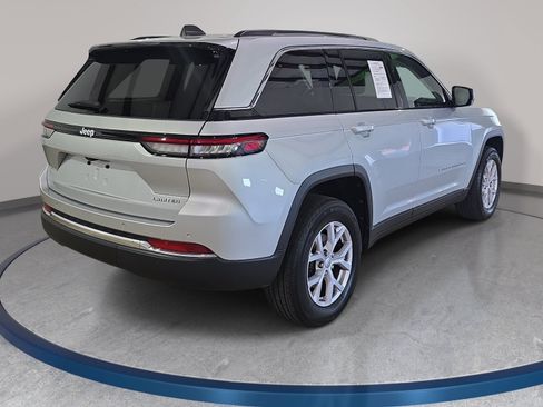 Used 2022 Jeep Grand Cherokee Limited RWD image 6