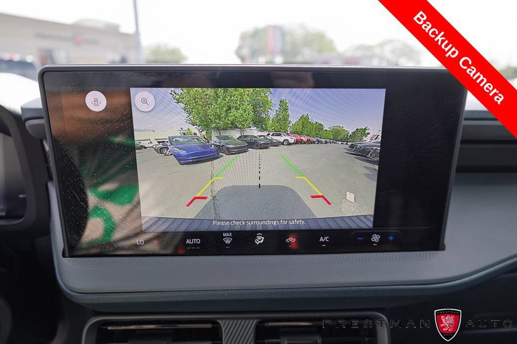 Used 2025 Ford Maverick XL FWD image 4
