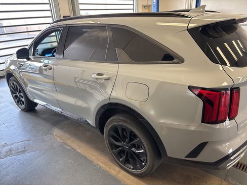 Used 2023 Kia Sorento SX AWD/4WD image 7