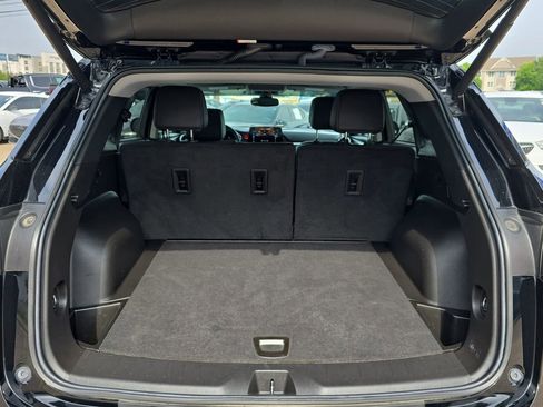 Used 2023 Chevrolet Blazer LT FWD image 12
