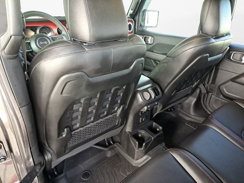 Used 2023 Jeep Gladiator Rubicon w/ LED Lighting Group image 16
