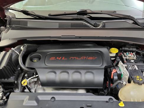 Used 2021 Jeep Compass Latitude w/ Sun and Sound Group FWD image 35