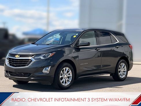 Used 2020 Chevrolet Equinox LT FWD image 2