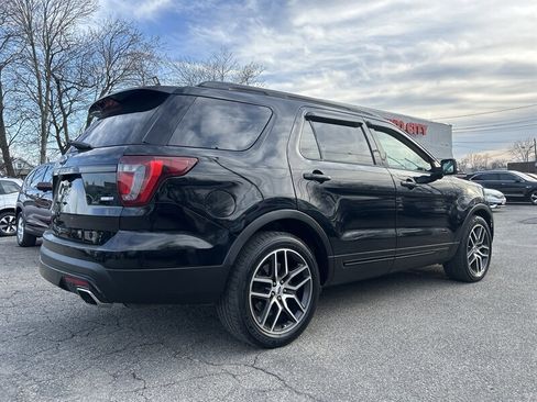 Used 2017 Ford Explorer Sport w/ Equipment Group 401A image 4