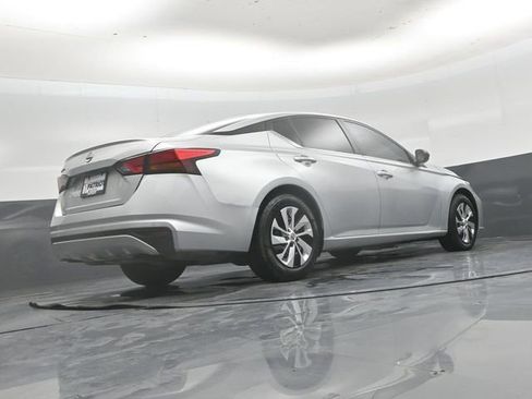 Used 2024 Nissan Altima 2.5 S FWD image 40