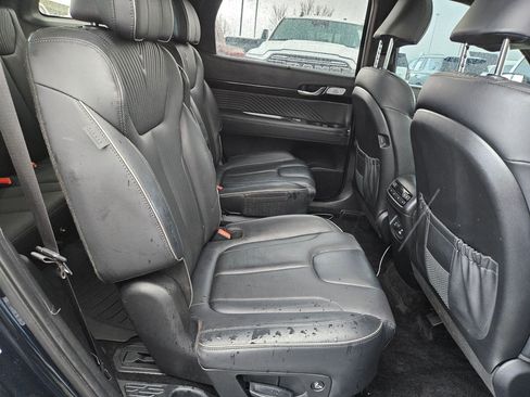 Used 2023 Hyundai Palisade Calligraphy image 32