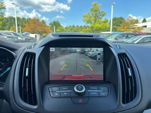 Used 2018 Ford Escape SEL AWD/4WD image 14