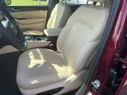 New 2026 Jeep Grand Cherokee L Limited AWD/4WD image 24