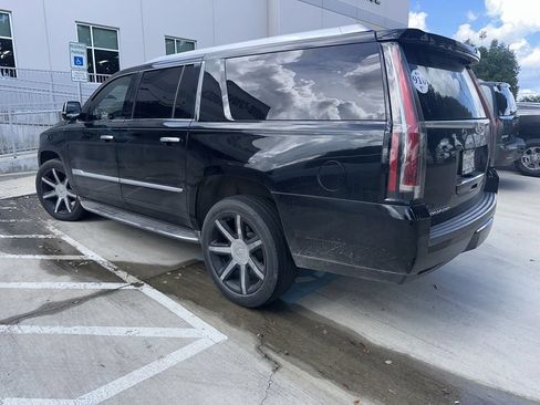 Used 2016 Cadillac Escalade ESV 2WD image 6