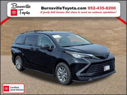 Certified 2022 Toyota Sienna LE