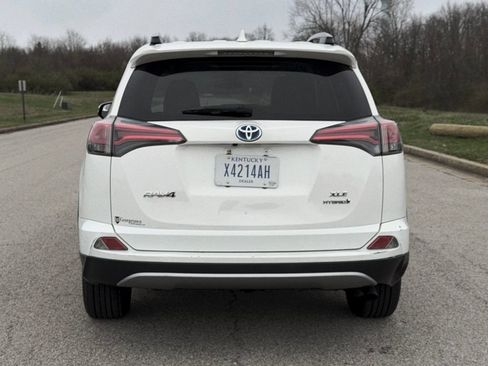 Used 2017 Toyota RAV4 XLE AWD/4WD image 35