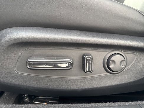 Used 2025 Honda Accord Touring image 9