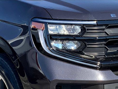 New 2025 Ford Expedition Max Active image 10