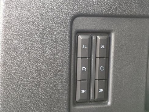 Used 2022 Ford Expedition Limited RWD image 14