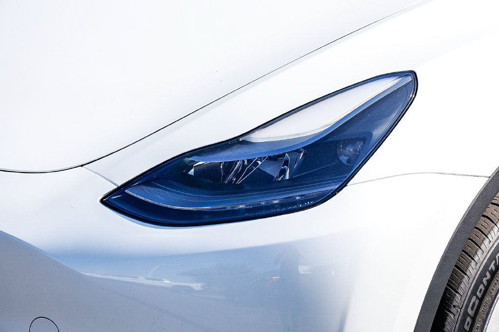 Used 2024 Tesla Model Y Long Range AWD/4WD image 7