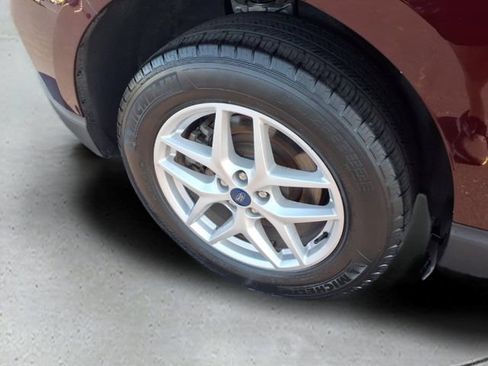 Used 2022 Ford Edge SEL AWD/4WD image 9
