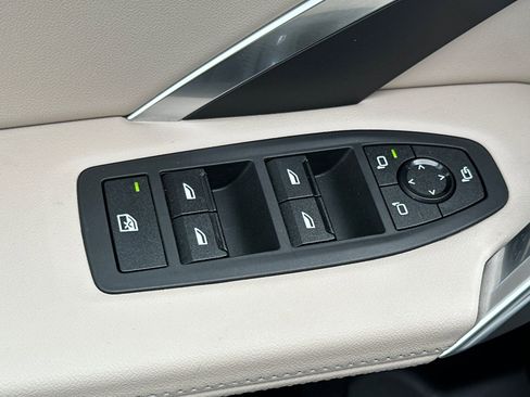 Used 2025 BMW X1 xDrive28i w/ Convenience Package image 13