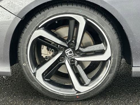 Used 2018 Honda Accord Sport image 32
