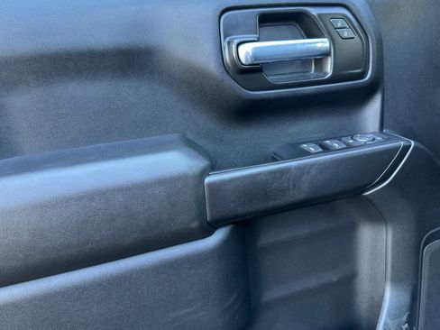 Certified 2022 Chevrolet Silverado 1500 Custom image 11