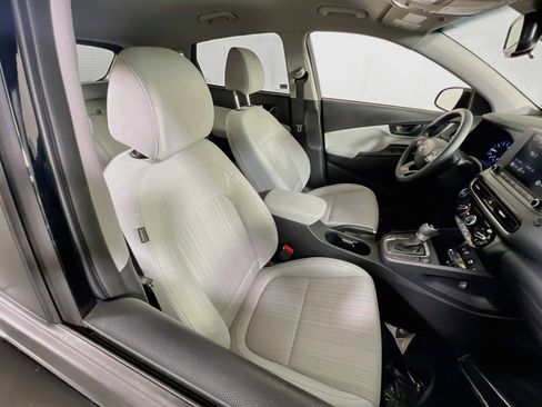 Used 2023 Hyundai Kona SEL image 25