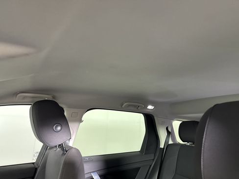 Used 2020 Land Rover Discovery Sport AWD/4WD image 21