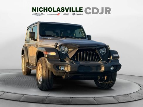 Used 2020 Jeep Wrangler Sport image 6