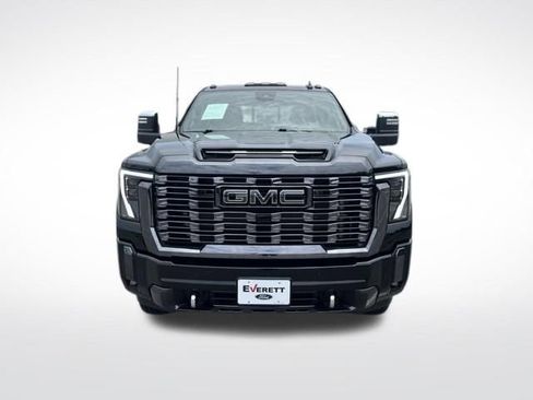 Used 2024 GMC Sierra 3500 Denali Ultimate AWD/4WD image 2