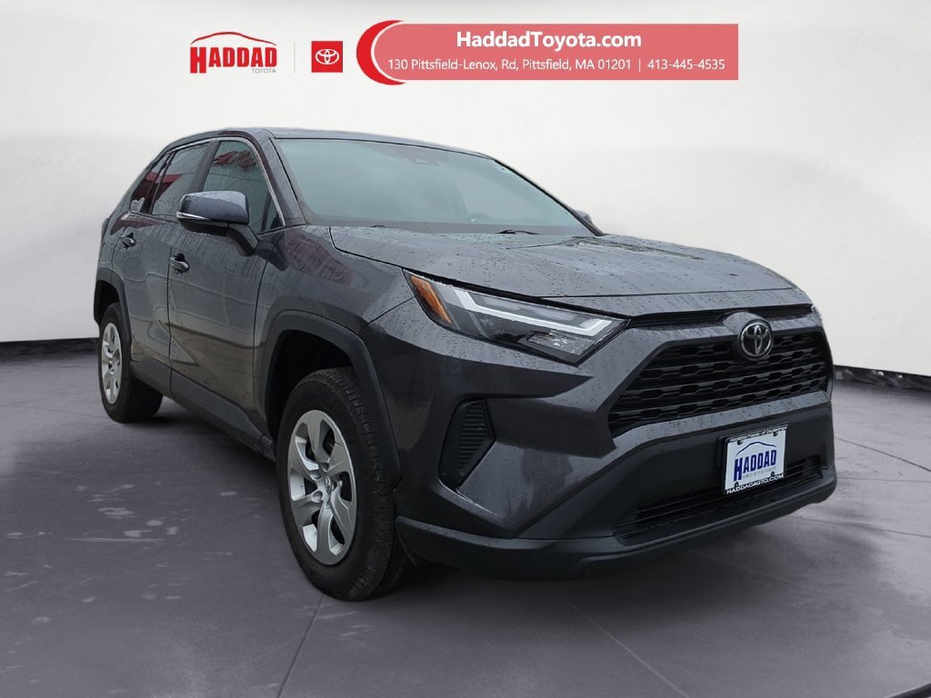 Used 2023 Toyota RAV4 LE AWD/4WD image 8