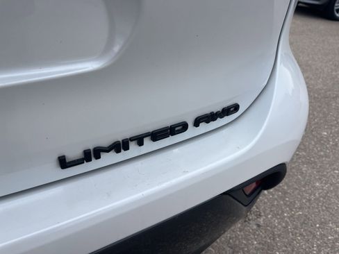 Used 2022 Toyota Highlander Limited image 9