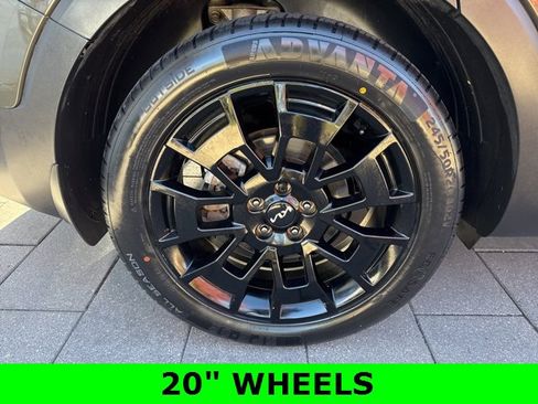 Used 2022 Kia Telluride EX w/ EX Premium Package image 9