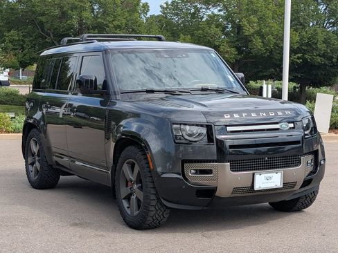 Used 2023 Land Rover Defender 110 X AWD/4WD image 8