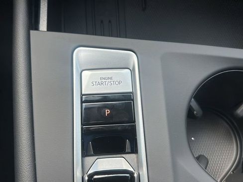 New 2026 Volkswagen Atlas SE image 27