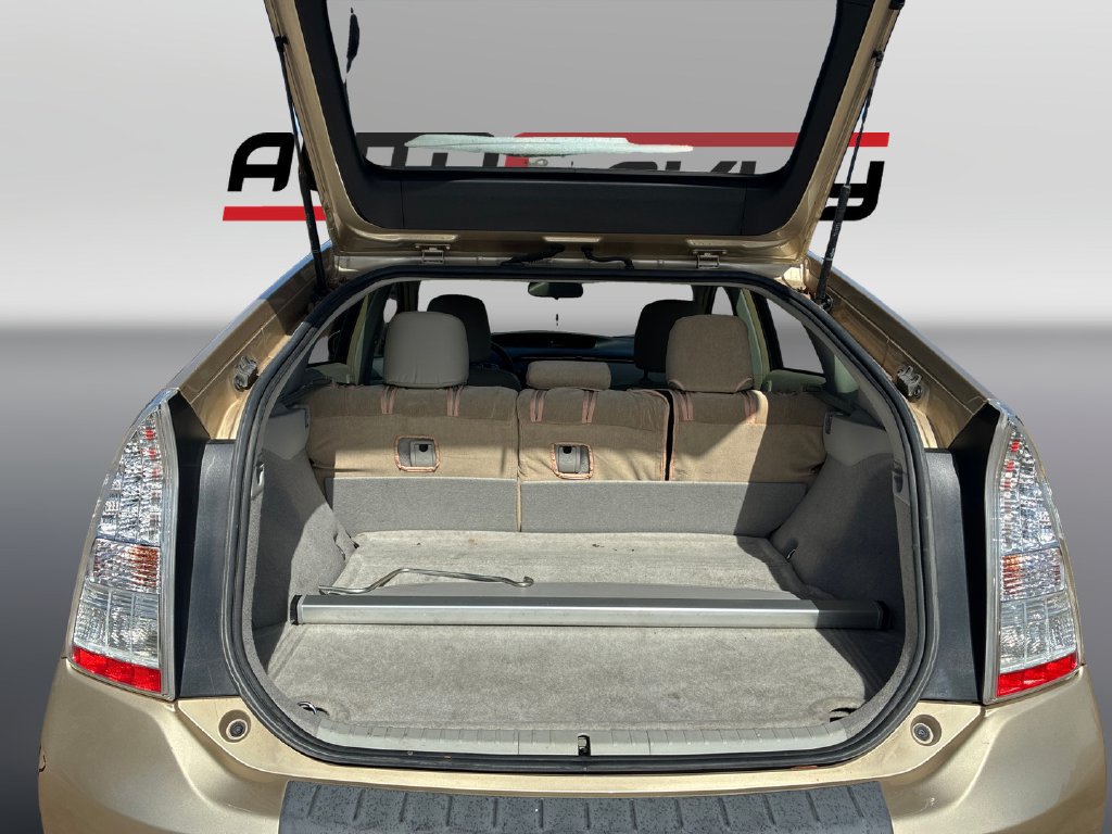 Used 2011 Toyota Prius Three w/ Solar Roof Pkg FWD image 19