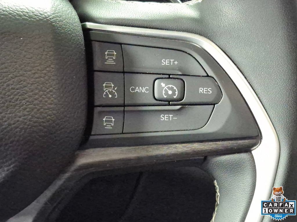 Used 2024 Jeep Grand Cherokee Limited 4xe AWD/4WD image 13
