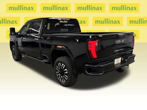 New 2025 GMC Sierra 2500 Denali Ultimate image 15