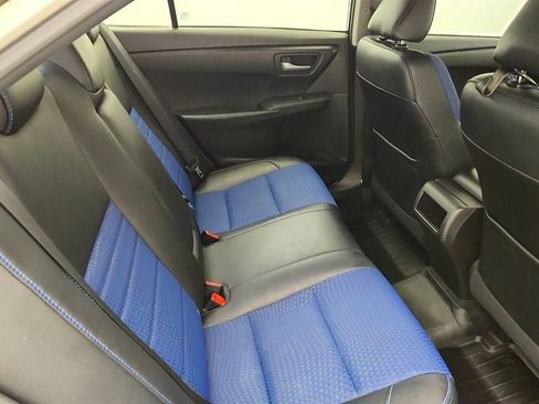 Used 2016 Toyota Camry SE FWD image 23