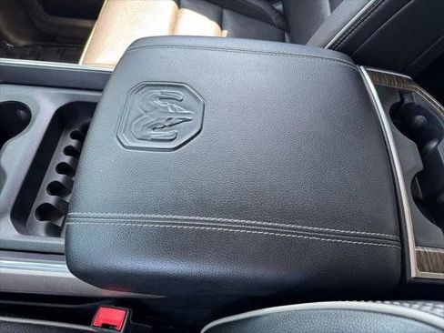 Used 2019 RAM 1500 Laramie AWD/4WD image 55