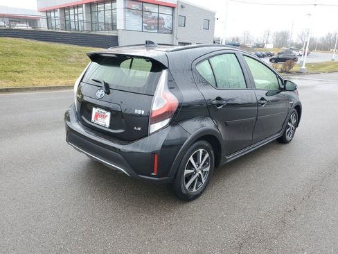 Certified 2019 Toyota Prius C LE image 4