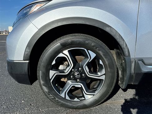 Used 2018 Honda CR-V Touring image 10