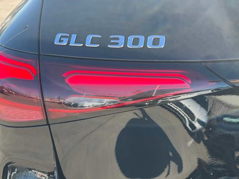 New 2026 Mercedes-Benz GLC 300 image 12