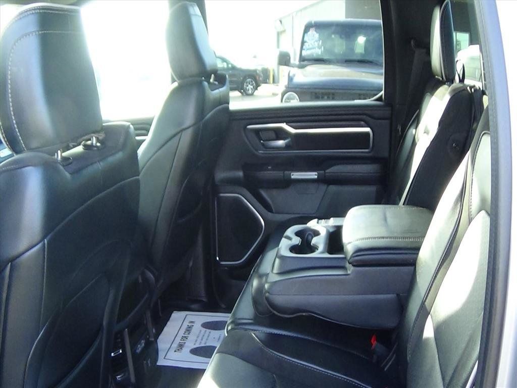 Used 2025 RAM 1500 Laramie AWD/4WD image 13